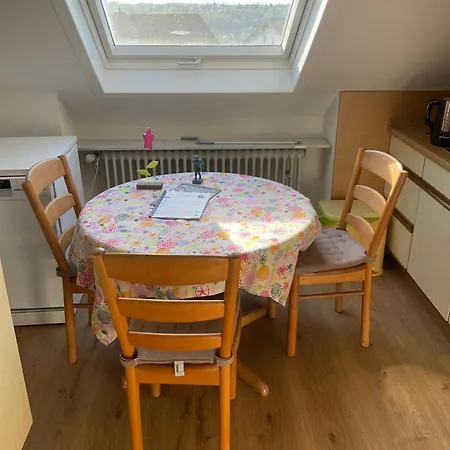 2 Dg-wohnung - Beautiful 2-room Attic דירה קובלנץ